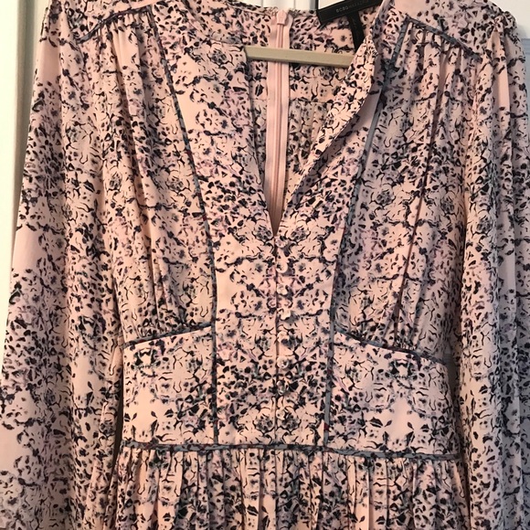 Gorgeous BCBG dress sz M - Picture 2 of 4